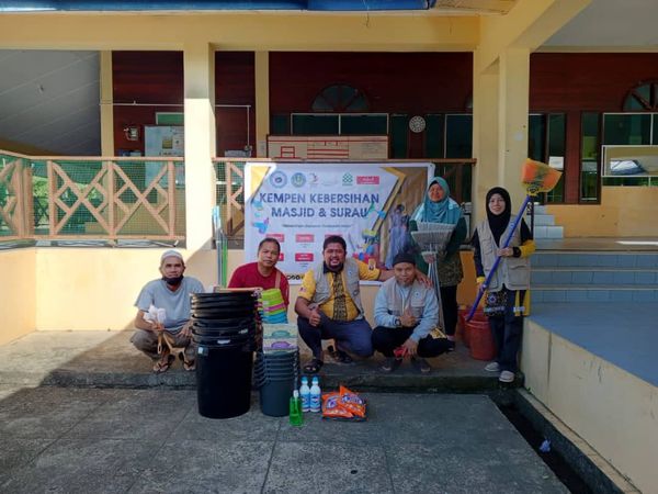 Ustazah Amimi, Ustaz Syukri Jean, Ustaz Salleh Jatil